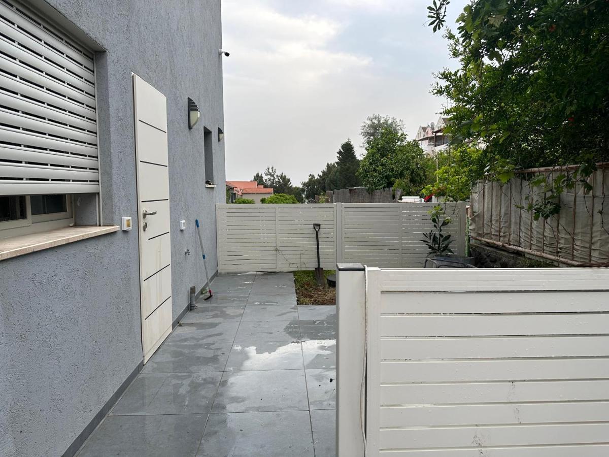 Appartement חניתה à Qiryat Shemona Extérieur photo